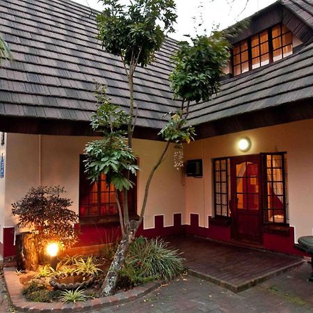 Woodpecker Inn Richards Bay Exterior foto