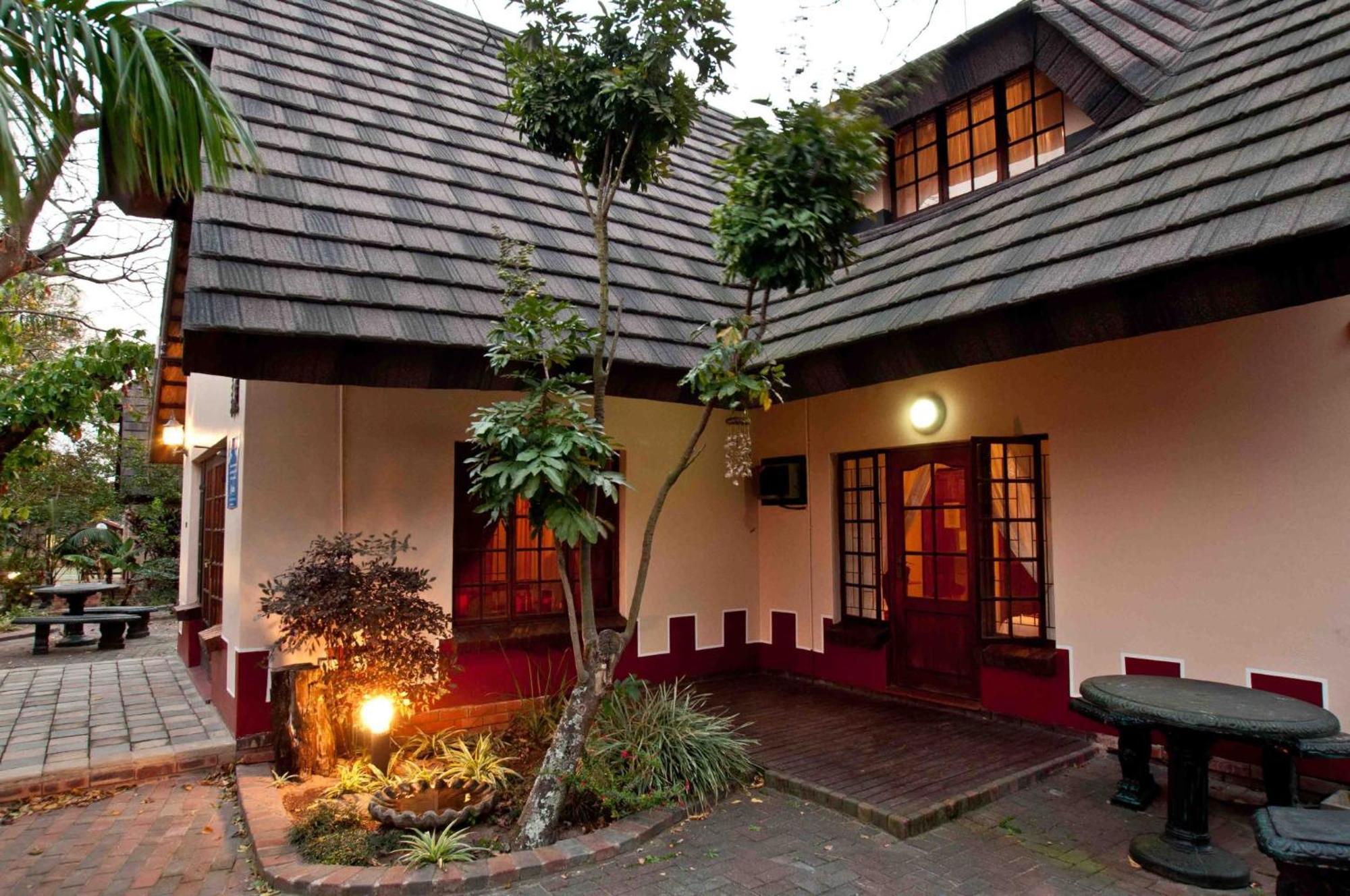 Woodpecker Inn Richards Bay Exterior foto