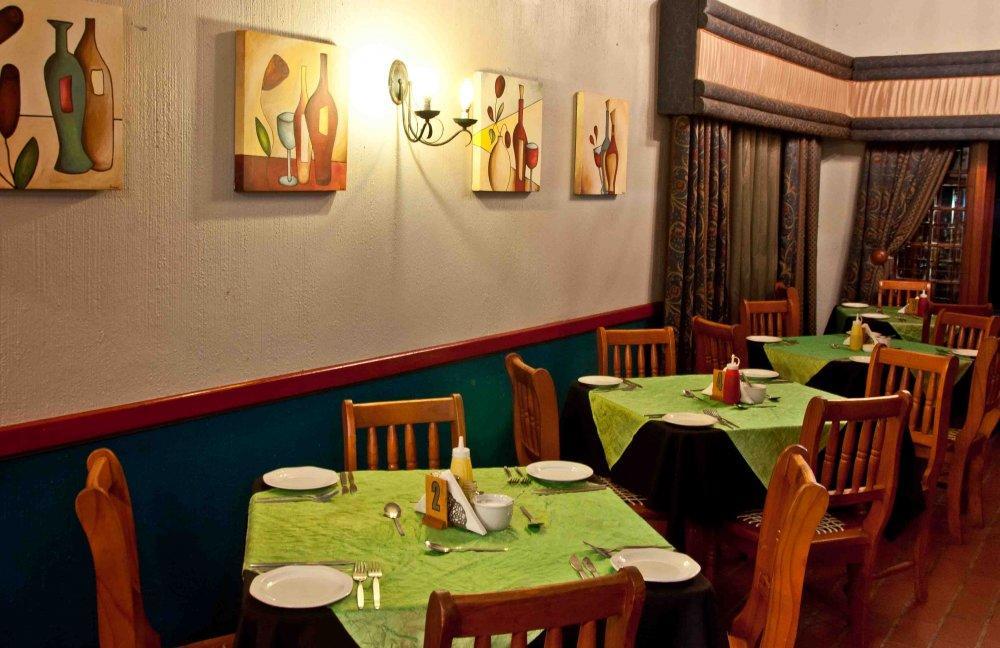 Woodpecker Inn Richards Bay Exterior foto